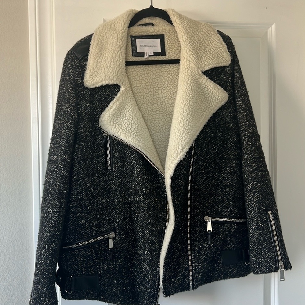 Bcbgeneration Coat Shearling Size Medium Only Wor… - image 7